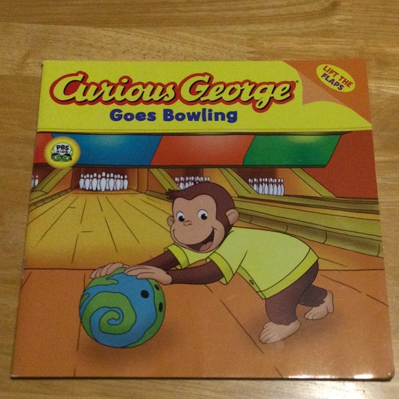 DONATED! 4 Curious George softcover books - Picture 4 of 14